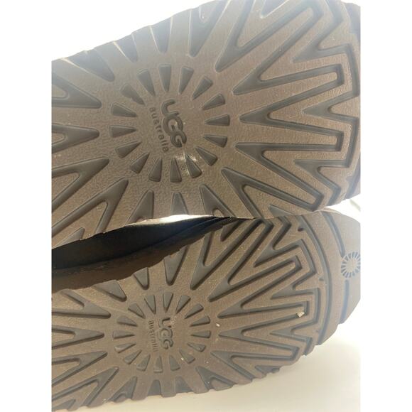 Sz 8 Chocolate UGG Boots. - Picture 6 of 12
